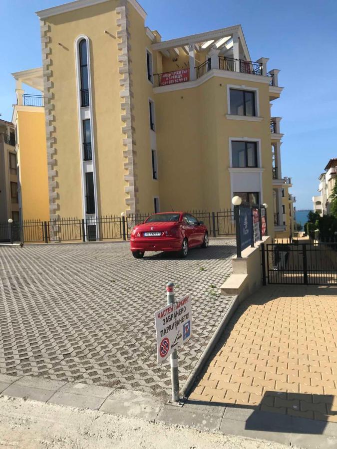 Horizon Katrina Apartments - Sea Line & Beach Access Sveti Vlas Exterior foto